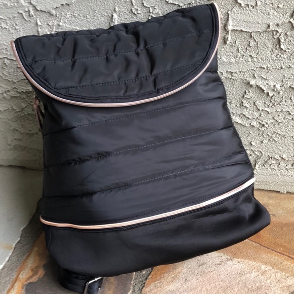 🆕 Stella & Dot Black Quilted Crush It Backpack - Picture 6 of 11